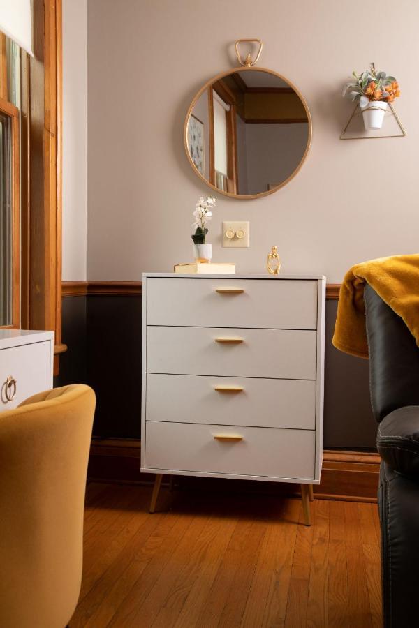 Riverboat Suites Галена Екстериор снимка